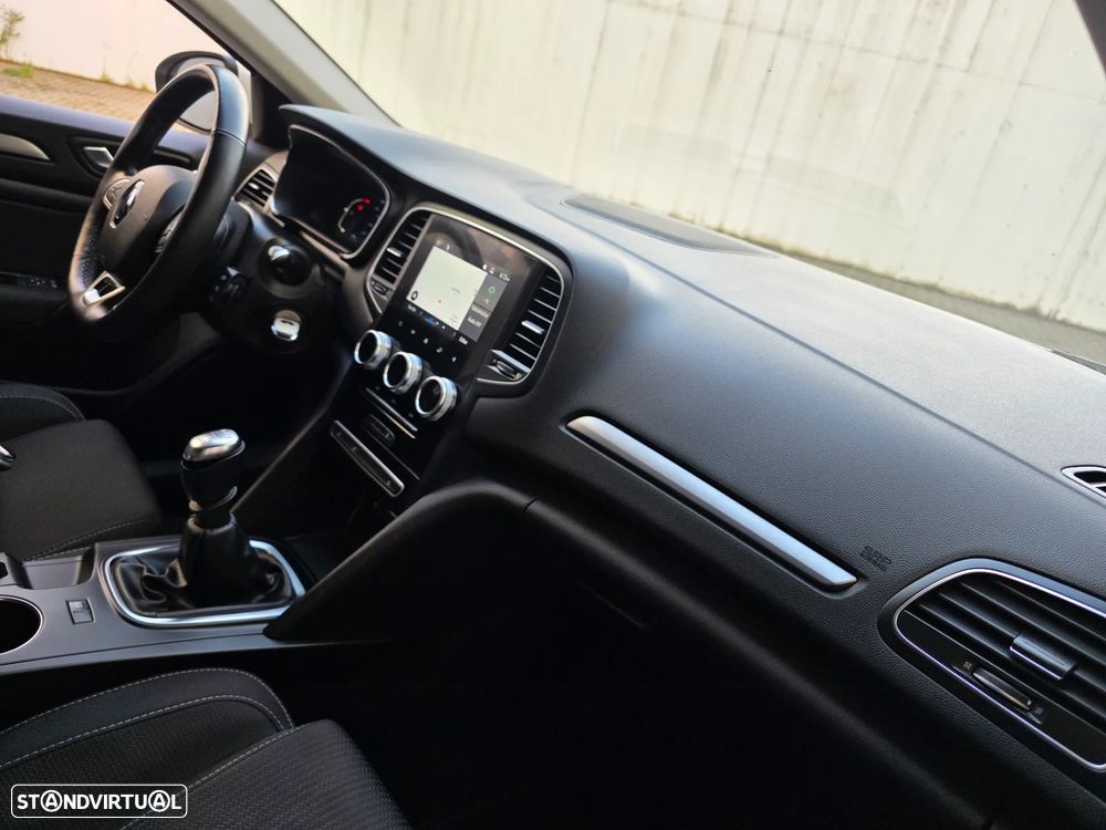 Renault Mégane Sport Tourer 1.3 TCe Limited - 44
