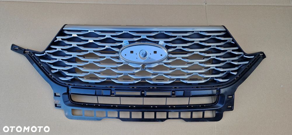 GRILL ZDERZAKA PRZEDNIEGO EXPLORER 20- ST LINE