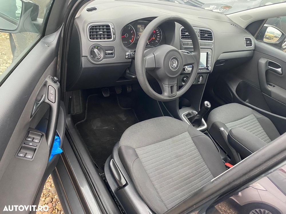 Volkswagen Polo 1.4 Comfortline - 12