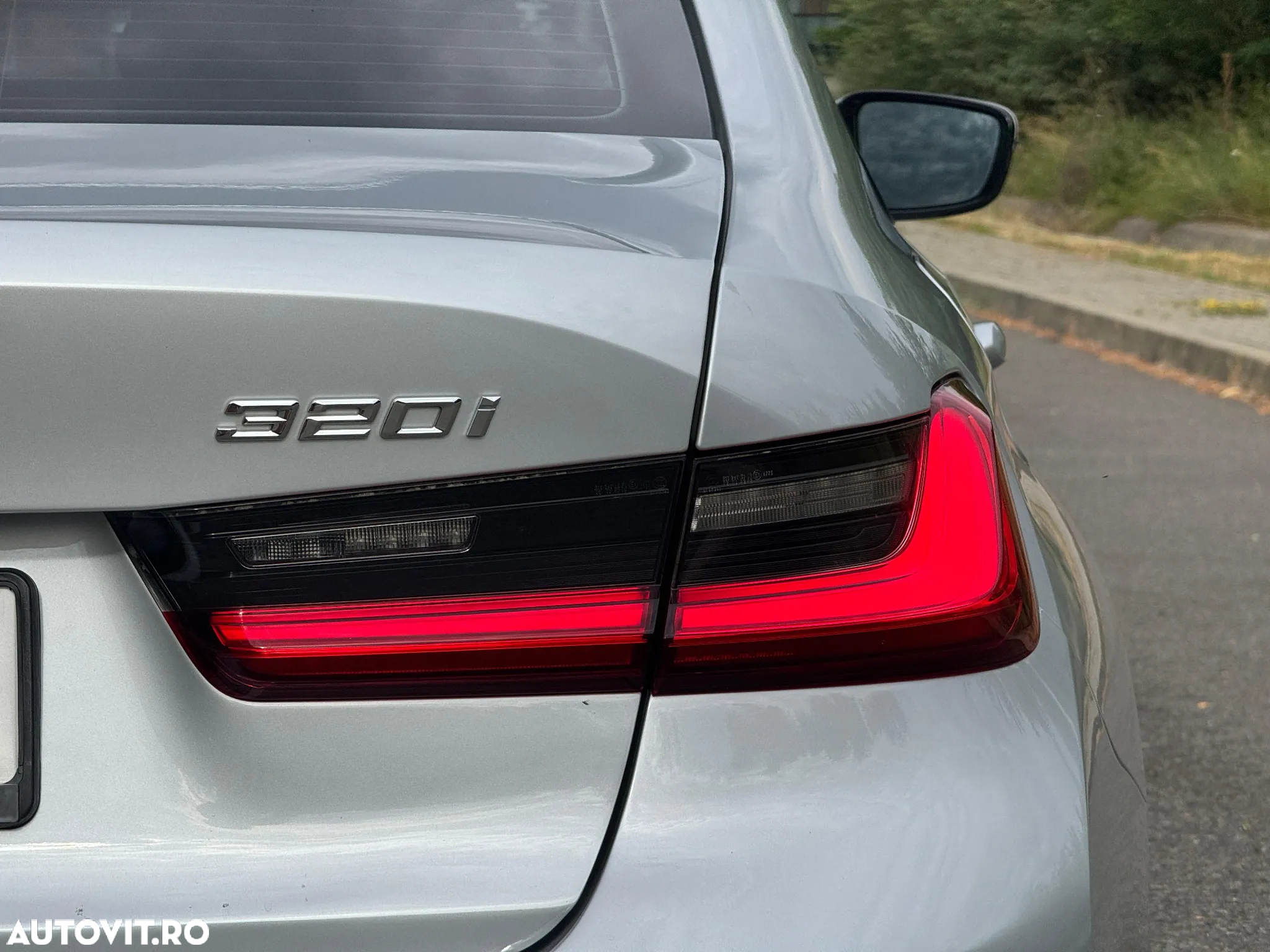 BMW Seria 3 320i Aut. Sport Line - 12