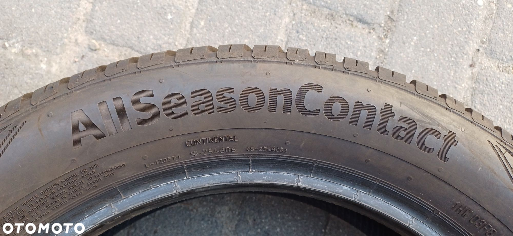 CONTINENTAL 215/55R17 98H , pojedyńcza opona wielosezonowa. - 5