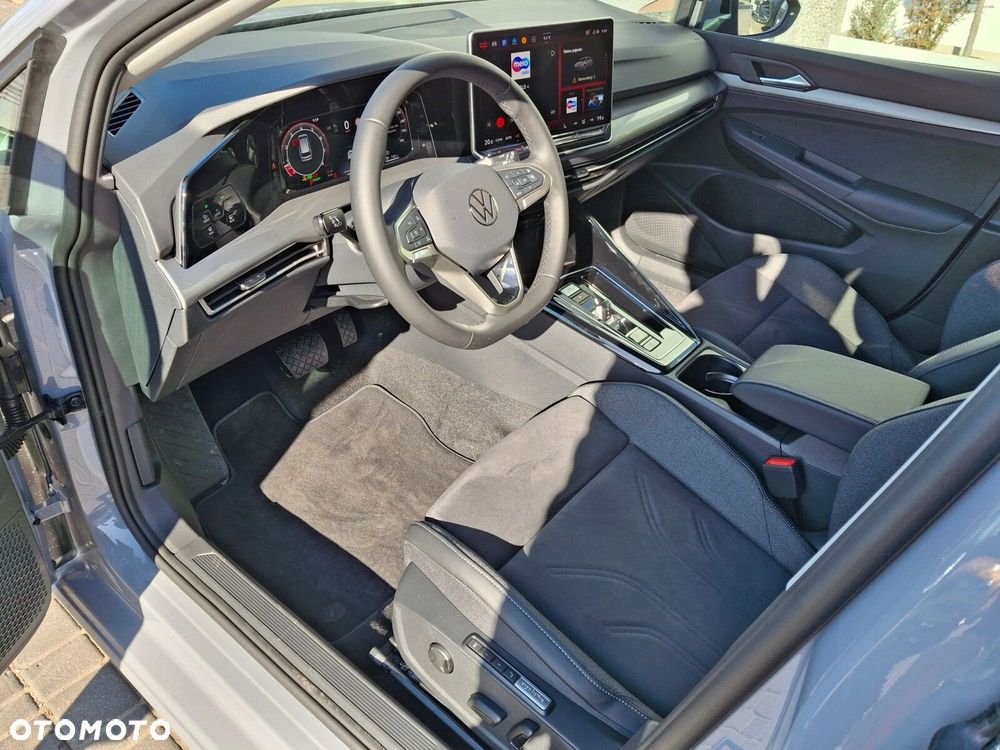 Volkswagen Golf Variant - 10