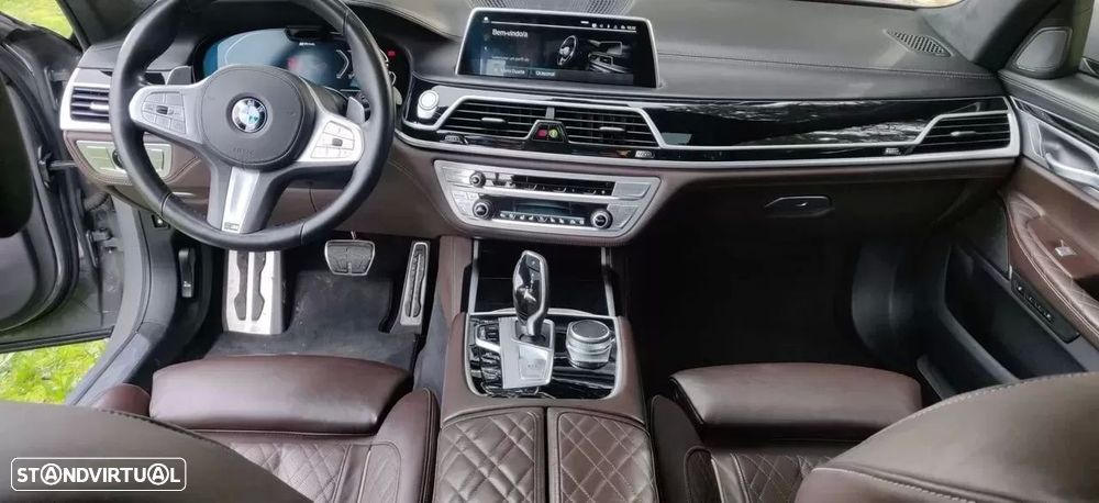 BMW 745 e iPerformance Pack M Auto - 27