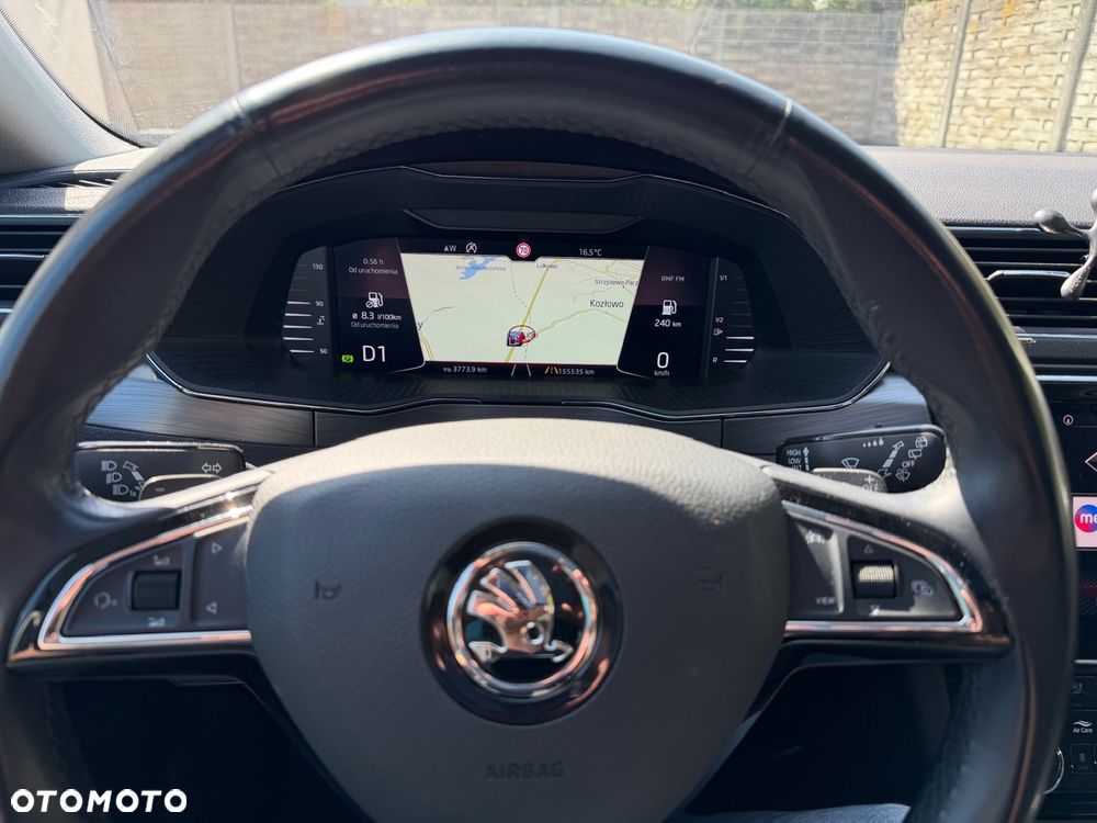 Skoda Superb 2.0 TDI DSG L&K - 28