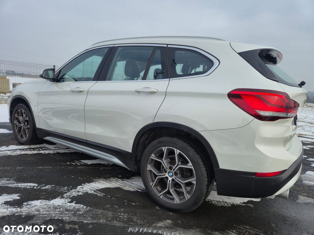 BMW X1 xDrive18d xLine - 5