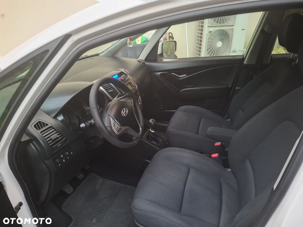 Hyundai ix20 1.4 Comfort - 10