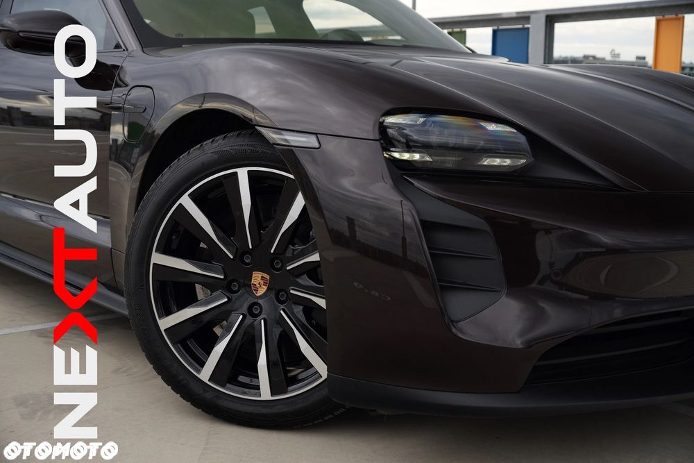 Porsche Taycan 4S Performance Plus - 15