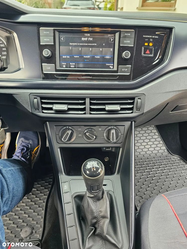 Volkswagen Polo - 18