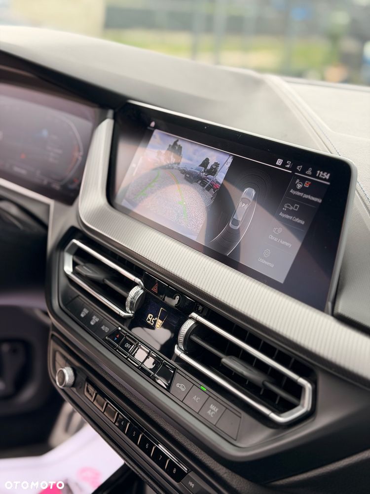 BMW Seria 2 218i GT M Sport - 11