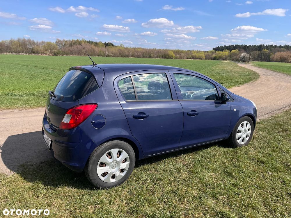 Opel Corsa 1.4 16V - 4