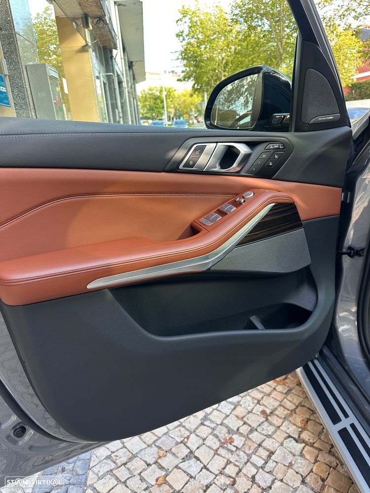 BMW X7 40 d xDrive Pack M Desportivo Pro - 24