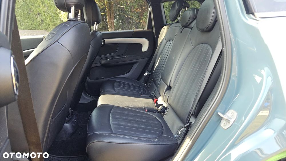 MINI John Cooper Works All4 Essential Trim - 8