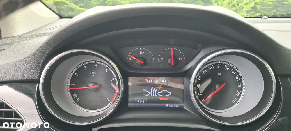 Opel Astra 1.4 T Dynamic S&S - 25