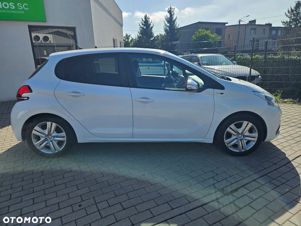 Peugeot 208 PureTech 82 Active - 4