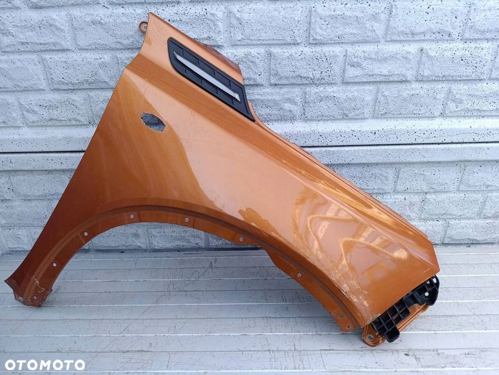 BŁOTNIK PRZEDNI PRAWY SUZUKI VITARA 2015-