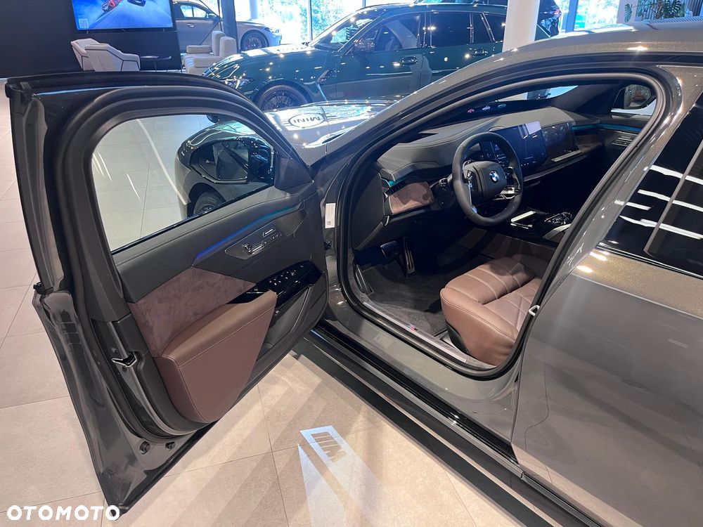 BMW Seria 7 740 xDrive mHEV sport - 10