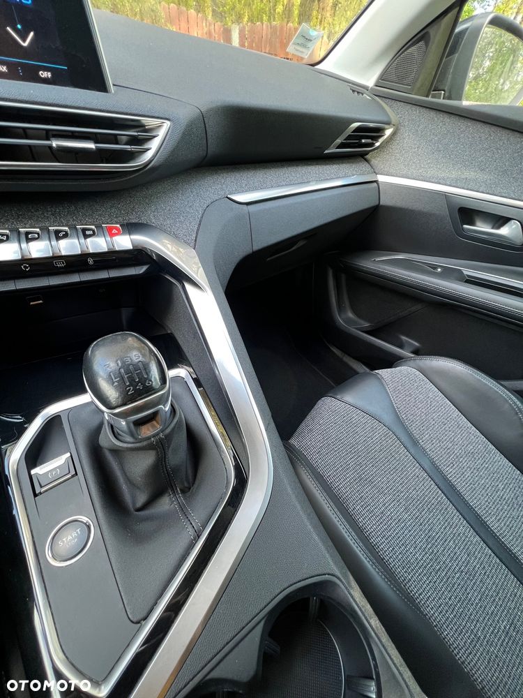 Peugeot 3008 1.2 PureTech Allure - 11