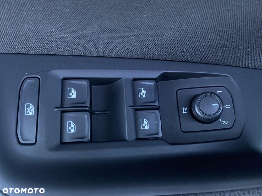 Volkswagen Passat Variant 2.0 TDI EVO Business - 10