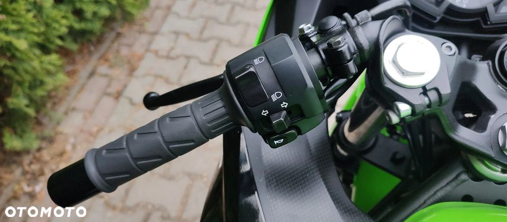 Kawasaki Ninja 400 - 20