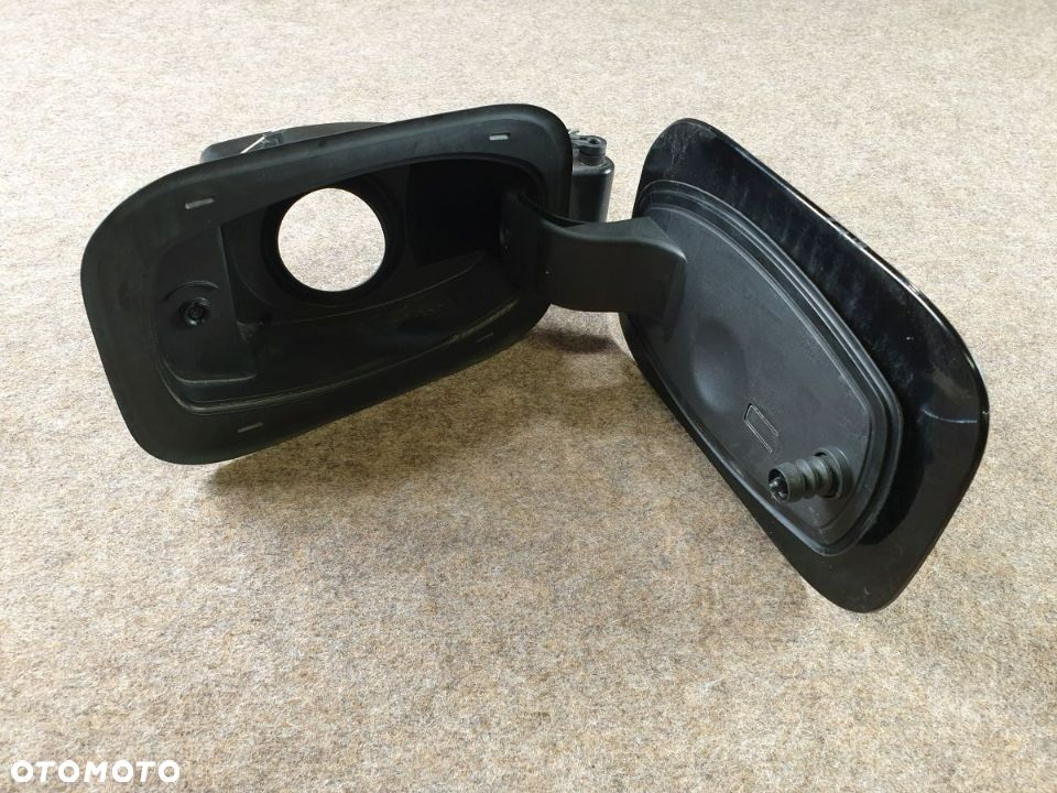 JEEP COMPASS 1.4T od 2018 roku . Klapka Wlewu Paliwa - 12