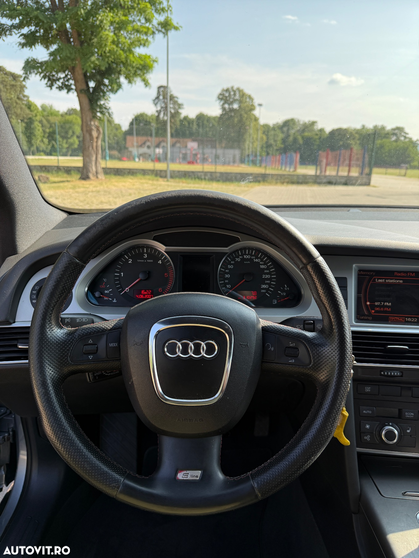 Audi A6 - 6