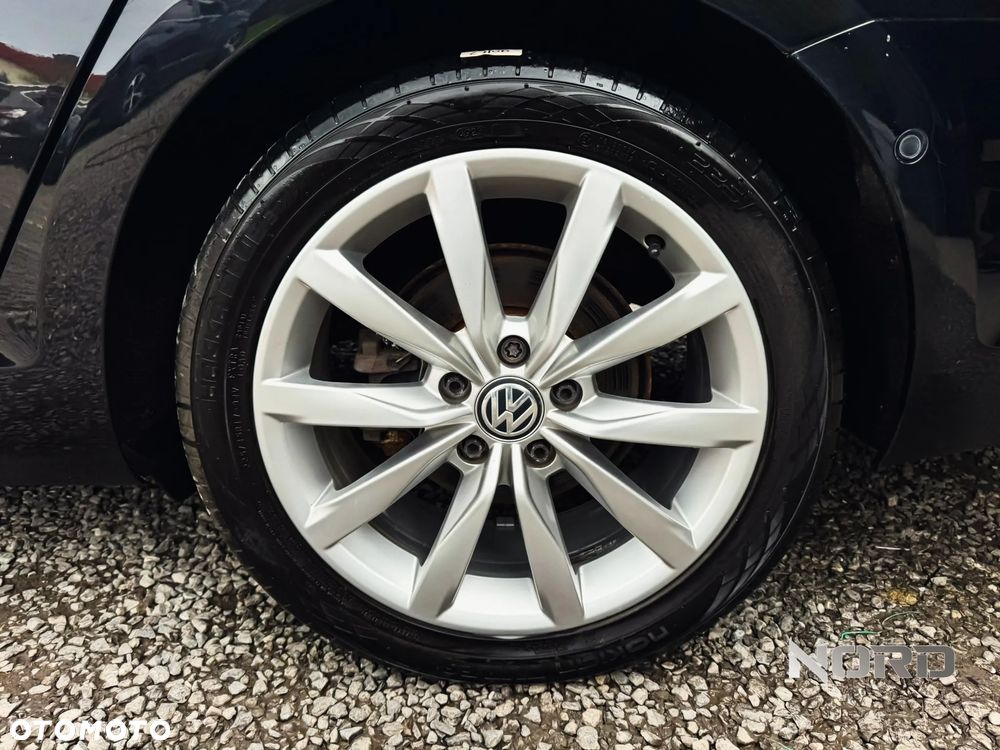 Volkswagen Golf 1.4 TSI BlueMotion Technology DSG Highline - 11