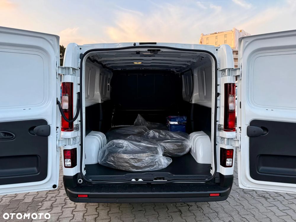 Renault Trafic - 13