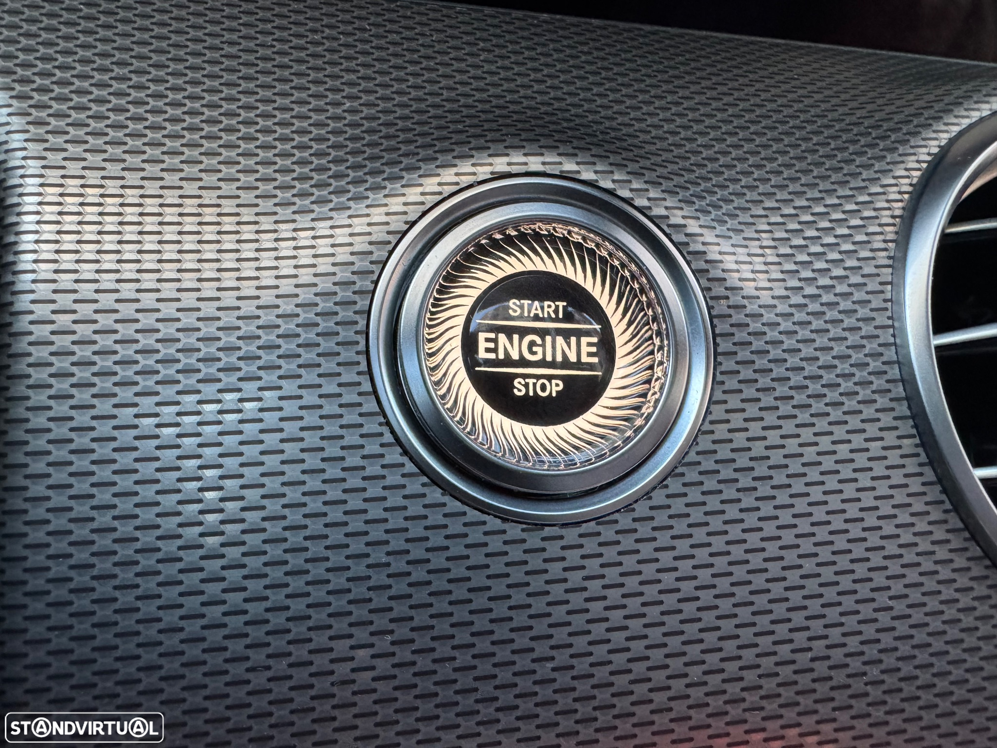 Mercedes-Benz E 63 AMG S 4-Matic+ - 31