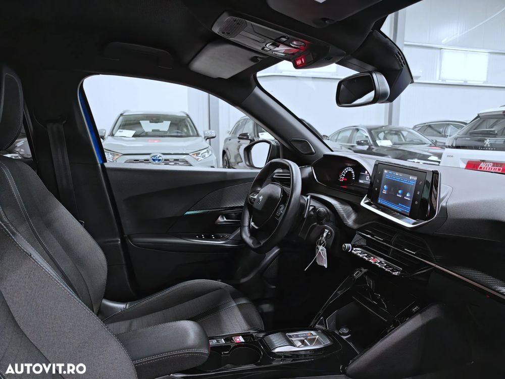 Peugeot 2008 PureTech 130 EAT8 Allure - 7