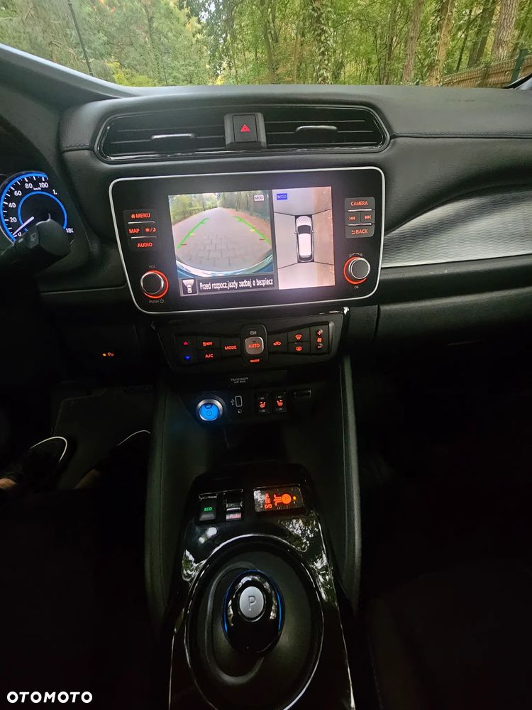 Nissan Leaf 40 kWh Tekna - 21