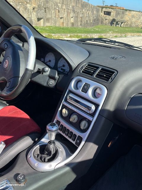 MG TF 115 Edição Limitada - 17