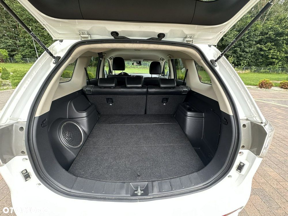 Mitsubishi Outlander - 9