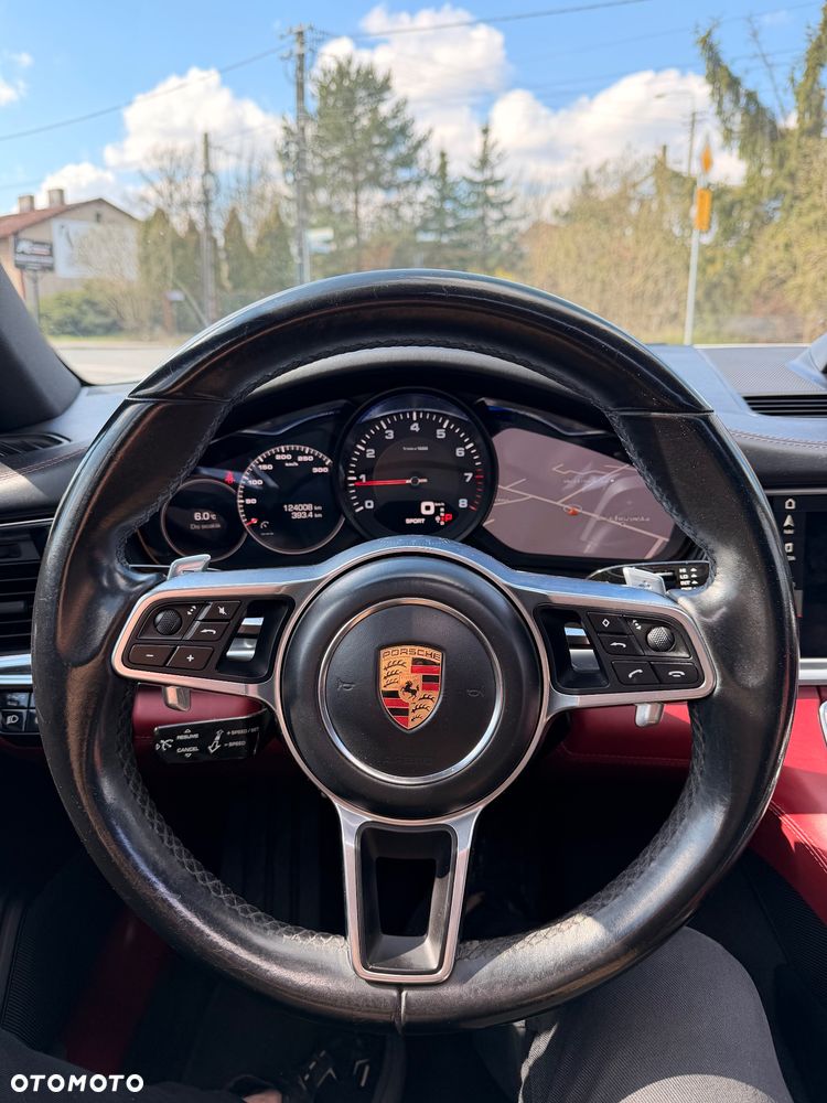 Porsche Panamera 4 - 20
