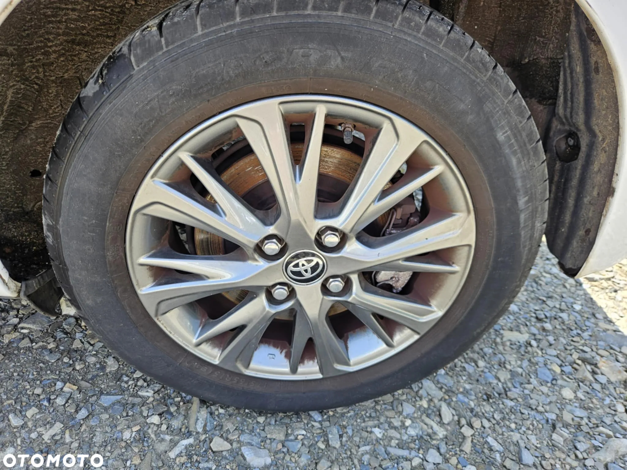 Toyota Yaris Hybrid 1.5 VVT-i Comfort - 8