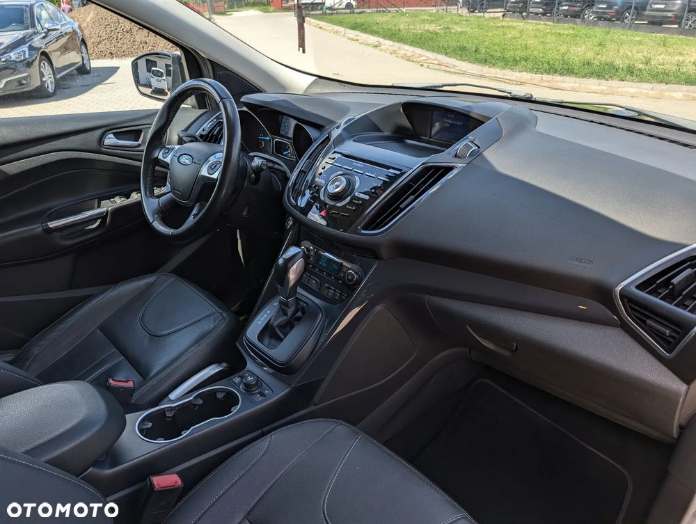 Ford Kuga 2.0 TDCi 4x4 Titanium - 32