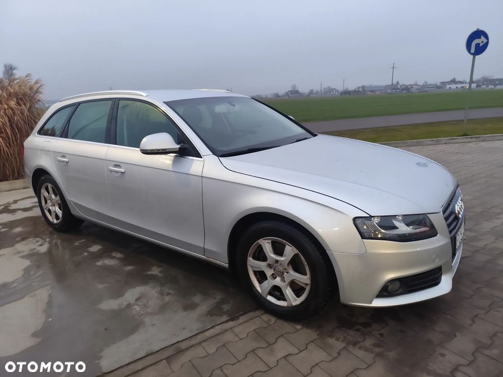 Audi A4 Avant - 4