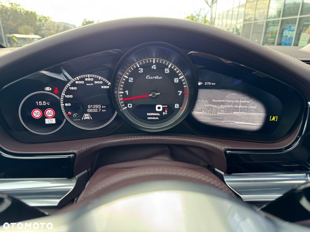 Porsche Panamera Turbo - 17