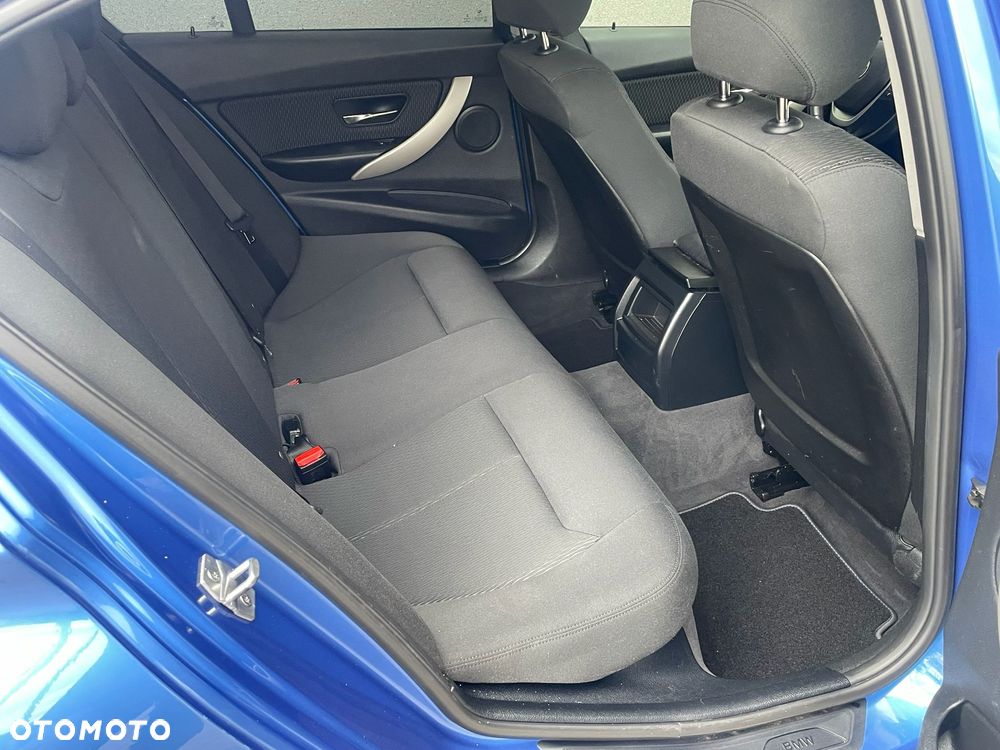 BMW Seria 3 320d Sport-Aut Blue Performance - 20