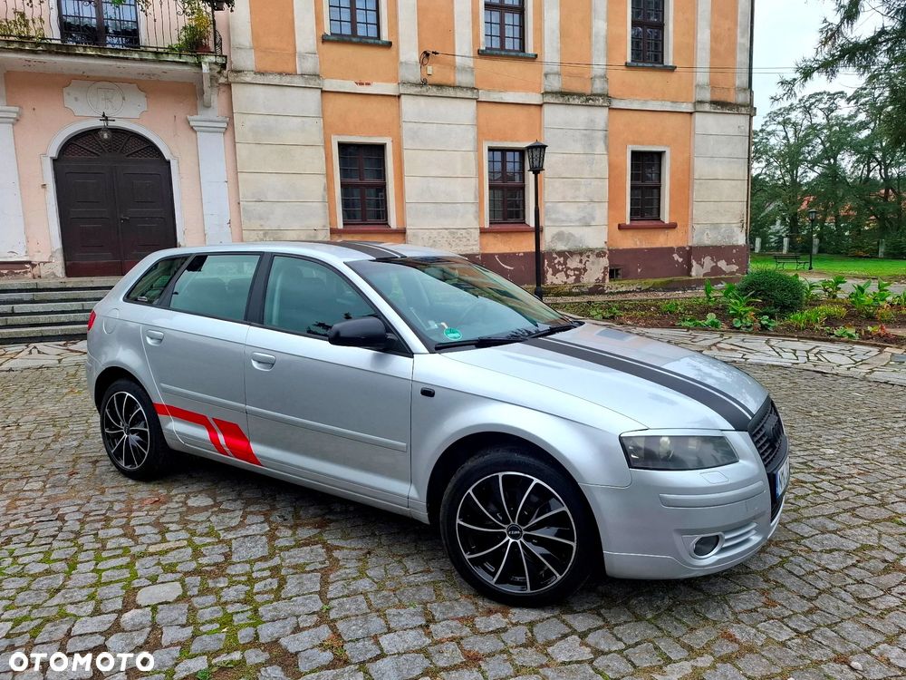 Audi A3 Sportback 1.4 TFSI Attraction - 2