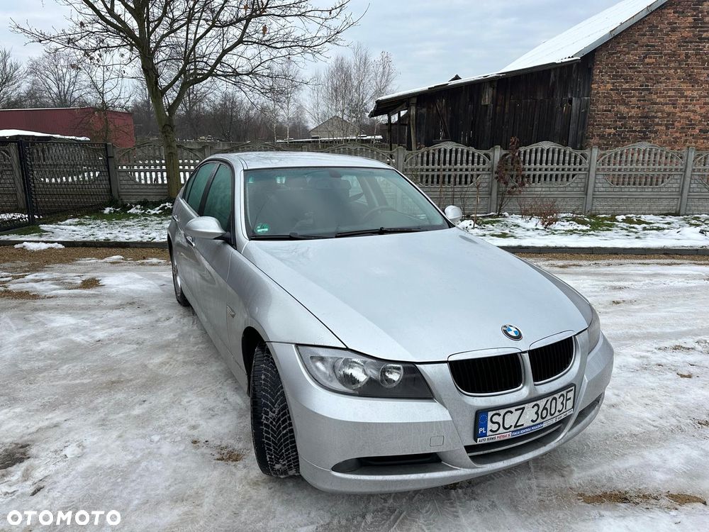 BMW Seria 3 318i - 2