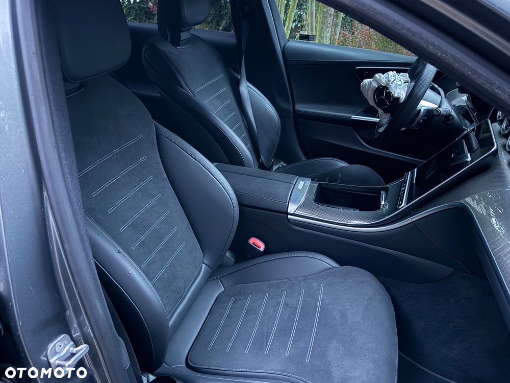Mercedes-Benz Klasa C 220 d mHEV 4-Matic AMG - 32