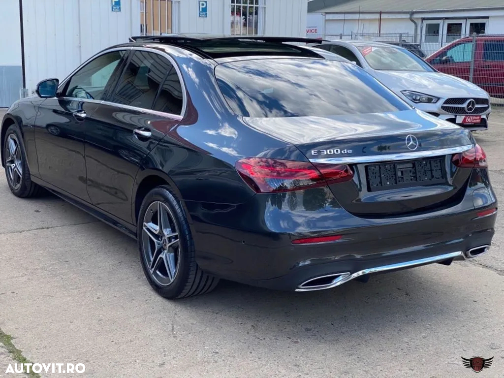 Mercedes-Benz E 300 de 9G-TRONIC AMG Line - 4