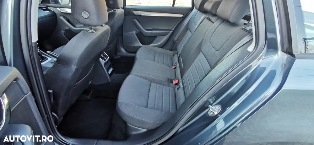 Skoda Octavia 1.6 TDI (Green tec) 4x4 Style - 9