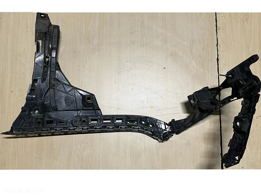 Ślizg zderzaka tylny lewy A2138850163 Mercedes E Klasa W213 - 1