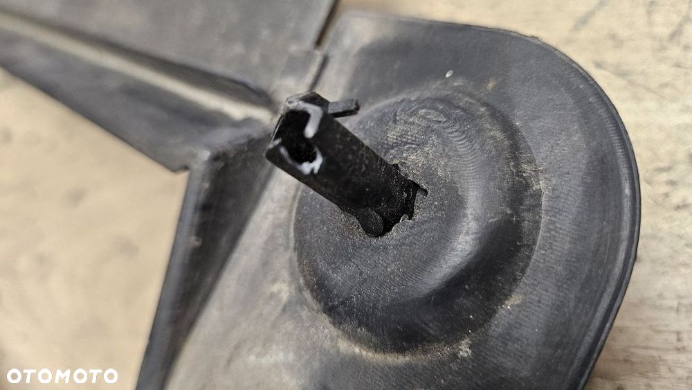 Zaślepka zderzaka Land Rover L405  CK5M-17K950-CA - 8