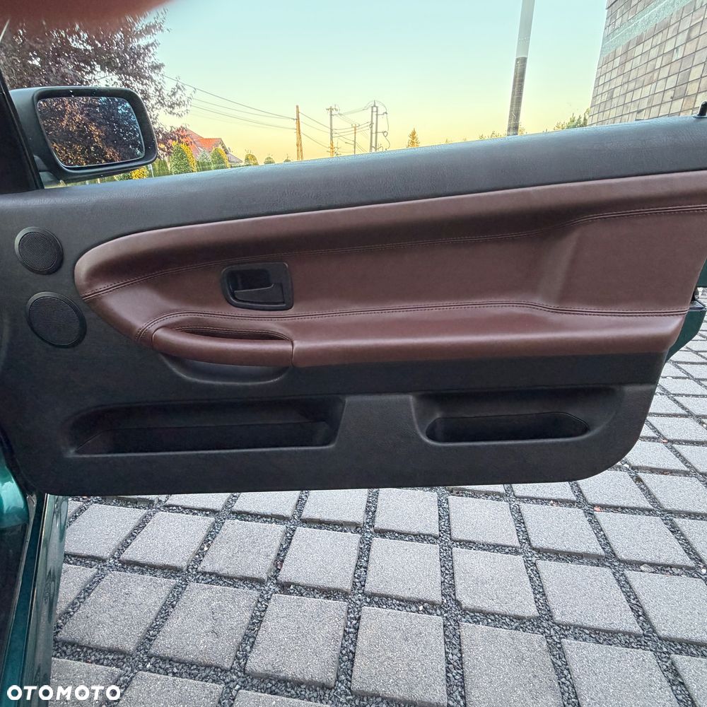 BMW Seria 3 320i - 23