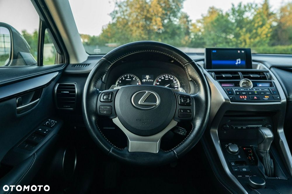 Lexus NX 200t Elite AWD - 19