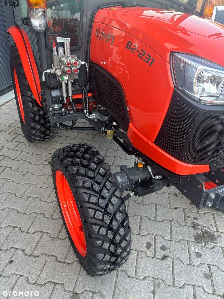 Kubota B2231 - 3