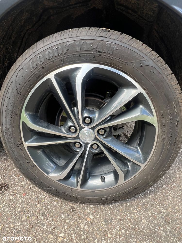 Buick Encore - 19