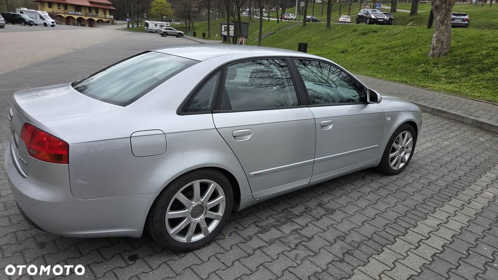 Audi A4 Limousine 2.0 TDI - 5